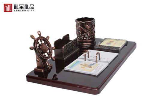 企業(yè)定制年會(huì)禮品的好處