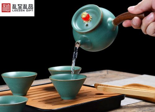 企業(yè)商務(wù)禮品選擇和贈(zèng)送注意事項(xiàng)